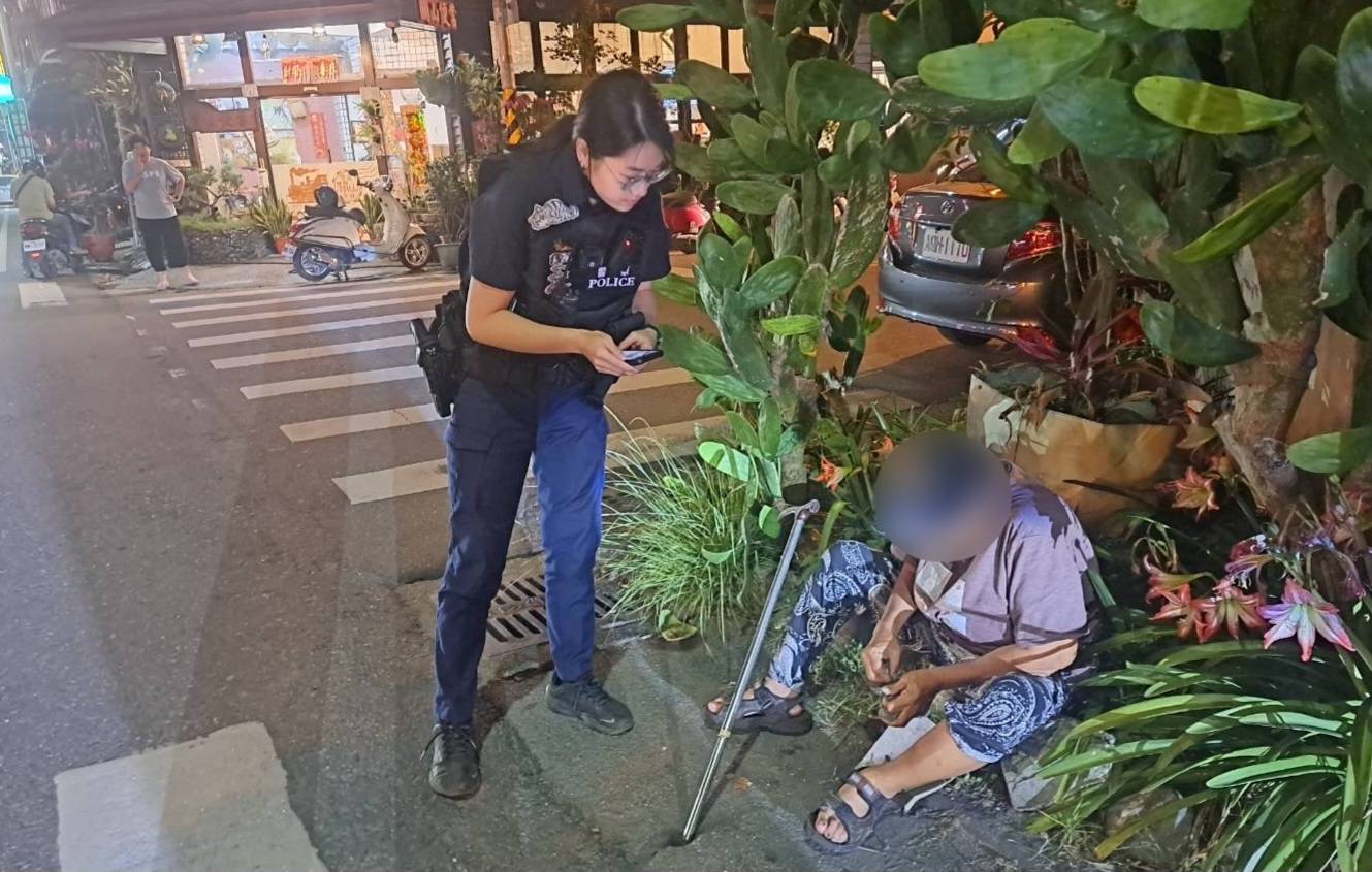 關山暖警「接力」助失智老婦平安返家 呼籲民眾共同為長者安全把關