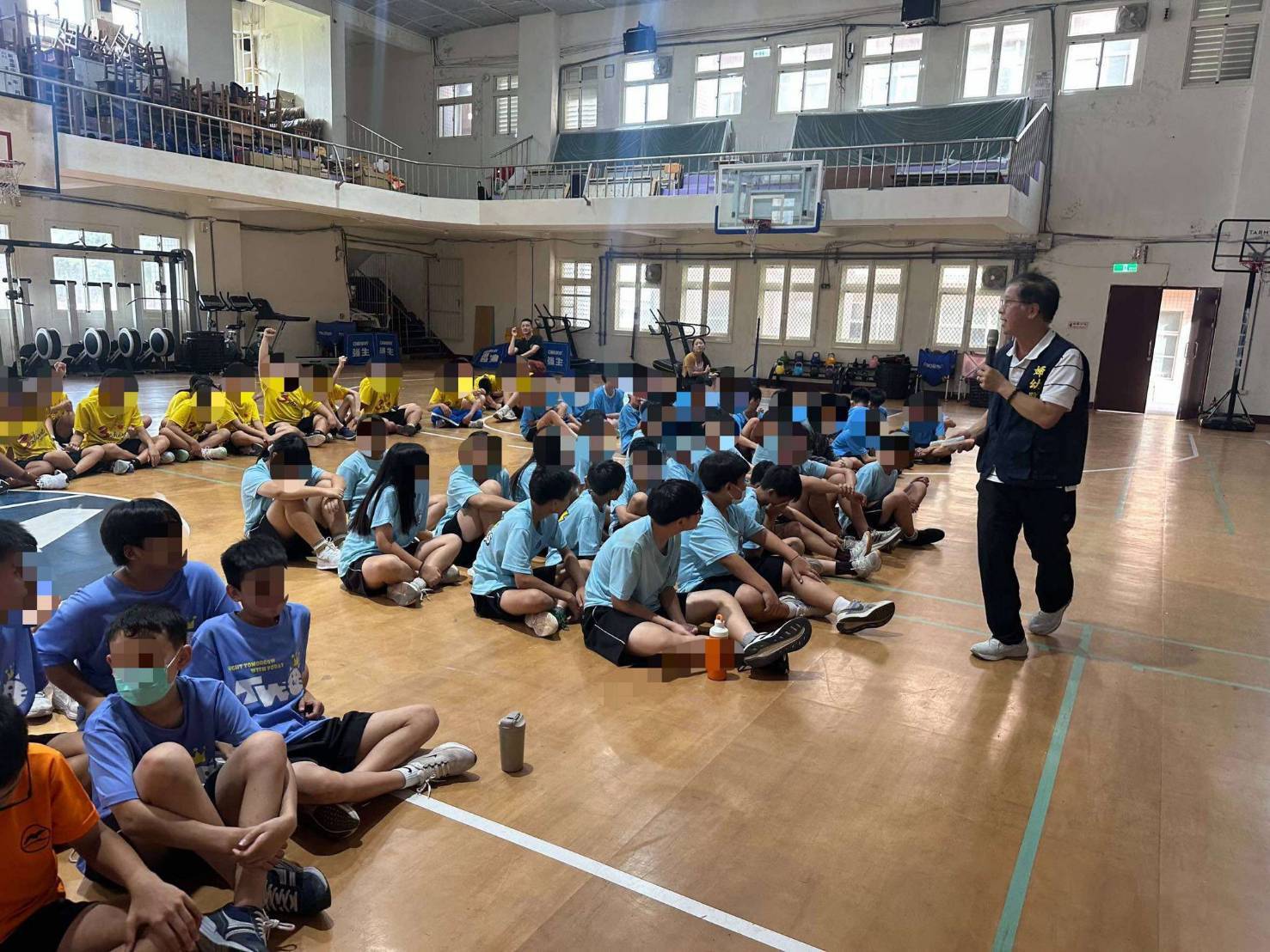 東警婦幼隊走入新港國中 推動數位性別暴力防治