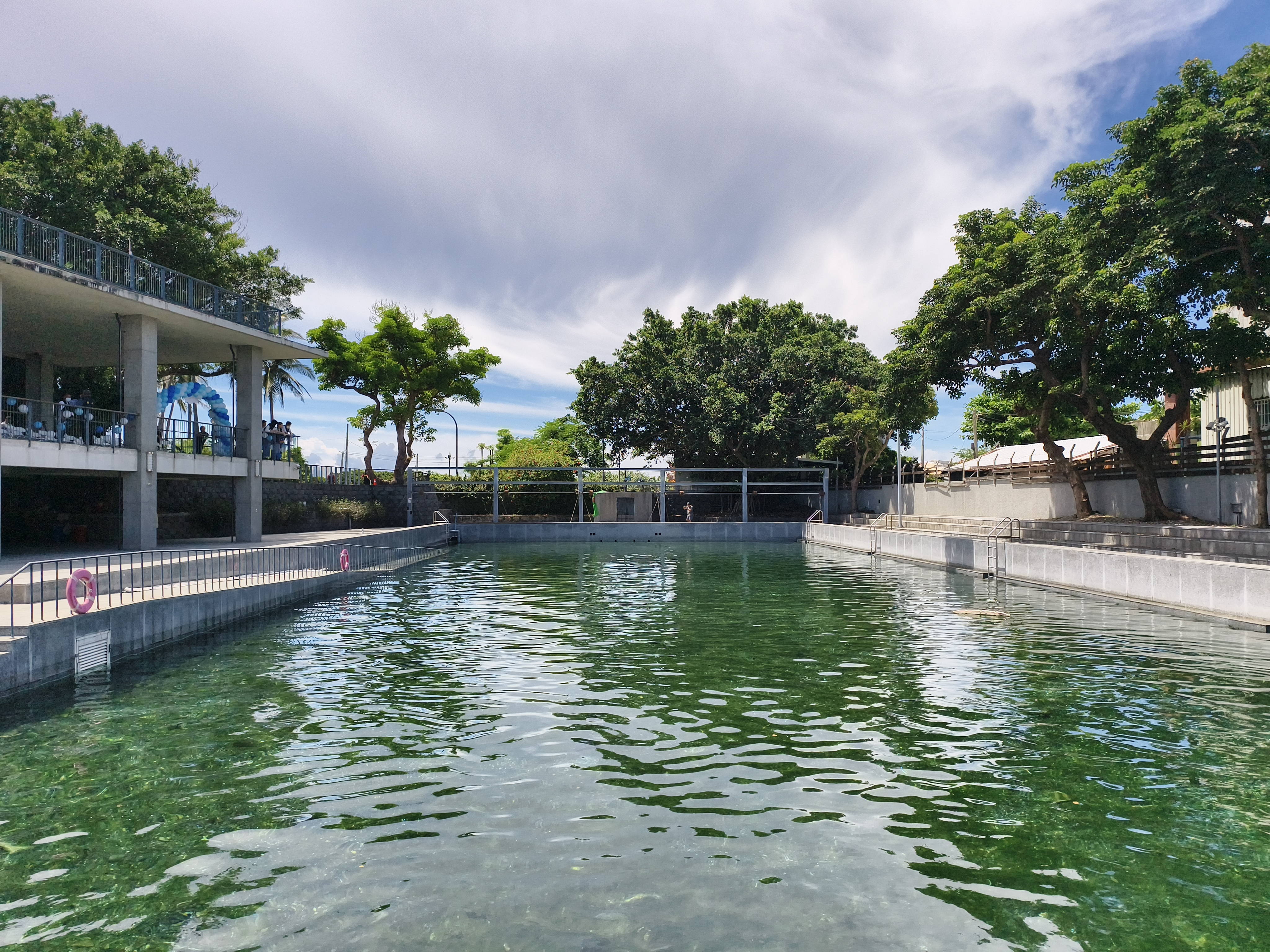 普魯湧泉再現風華 人魚共游 臺東「湧泉運動公園」重啟夏日記憶