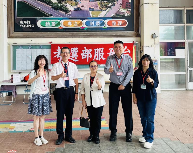 高普考首日縣府溫馨服務接送考生