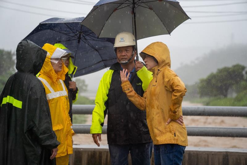 南迴豪雨成災 饒慶鈴：「非必要暫勿前往大武、達仁」