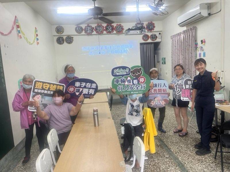 東警交通宣導深化高齡用路安全觀念,走入社區貼近長者