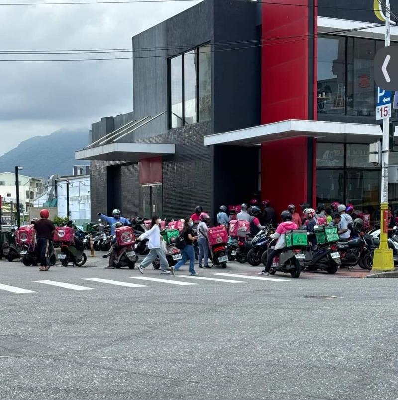 工地臨時工、外送族加保災保更簡單 手機、超商就能辦