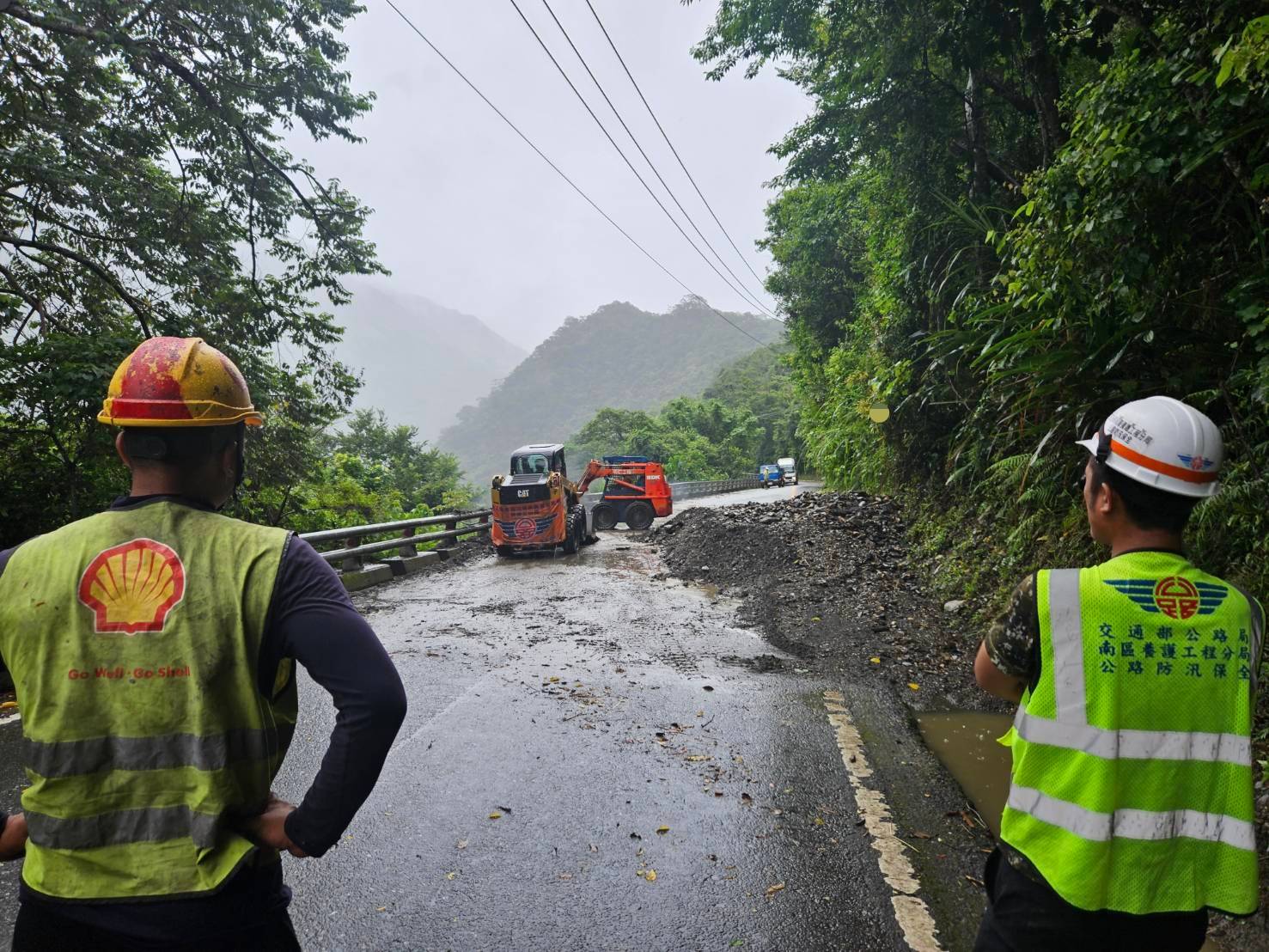 臺20線「下馬路段」邊坡坍方 已恢復單線通行