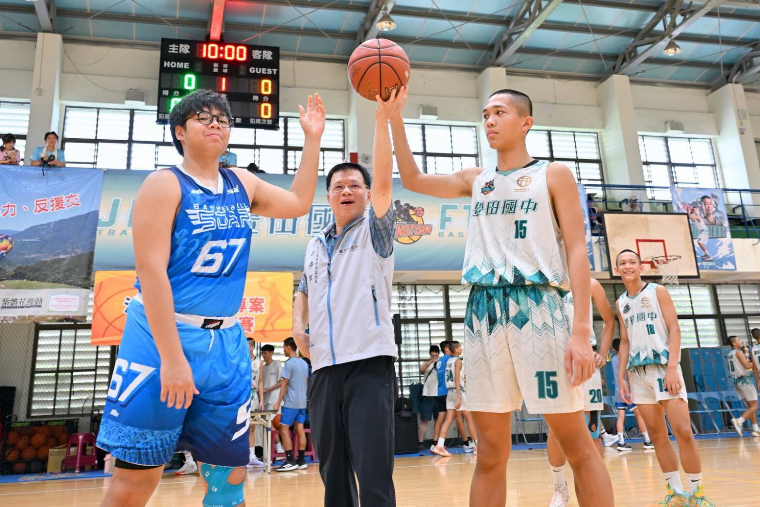第六屆沙城盃暨青春專案全國籃球錦標賽，吸引學生籃球高手齊聚臺東競技歡度暑假