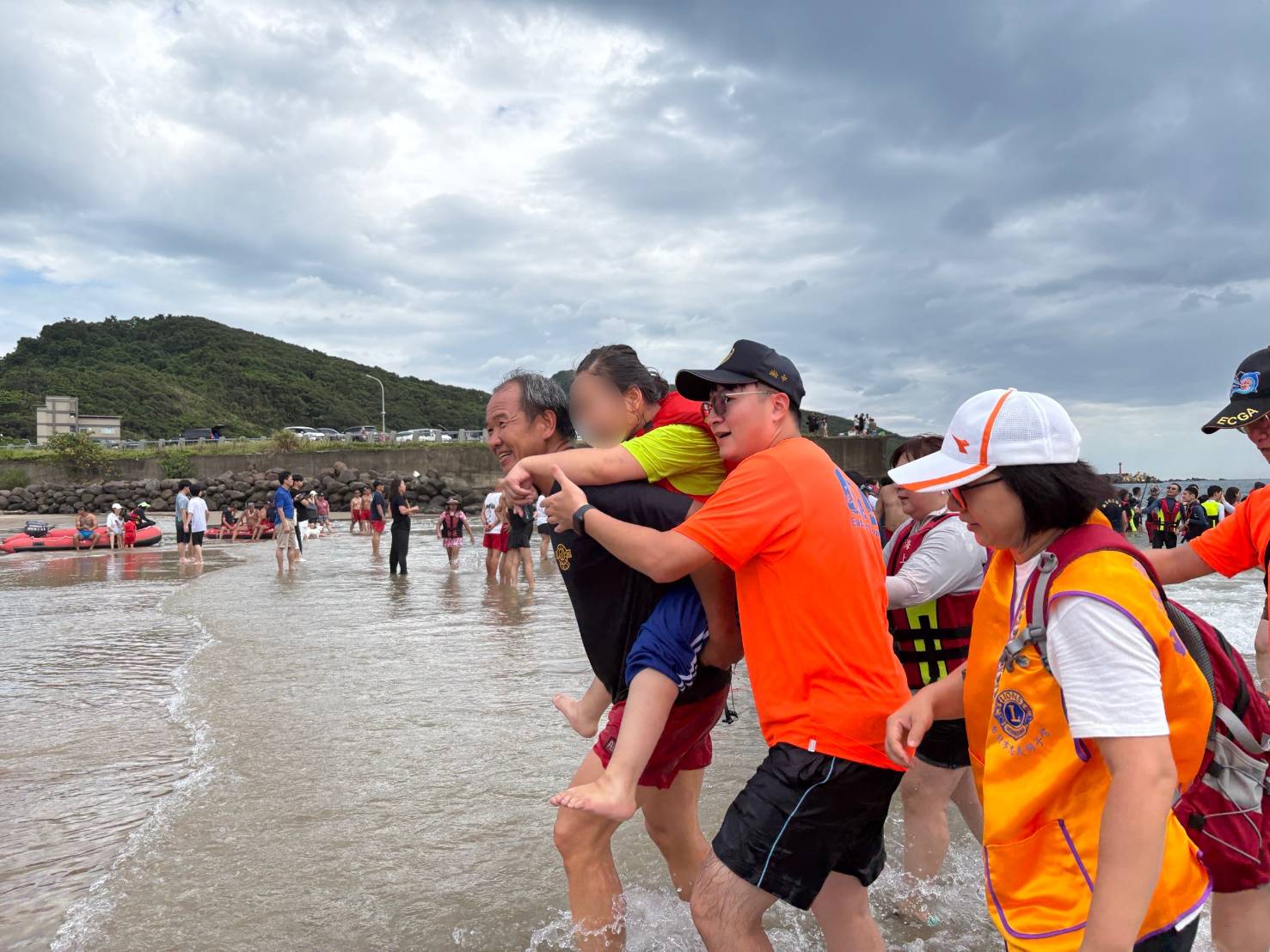 勇敢擁抱海洋! 海龍海巡「關懷腦麻人士親海公益活動」翡翠灣溫暖登場