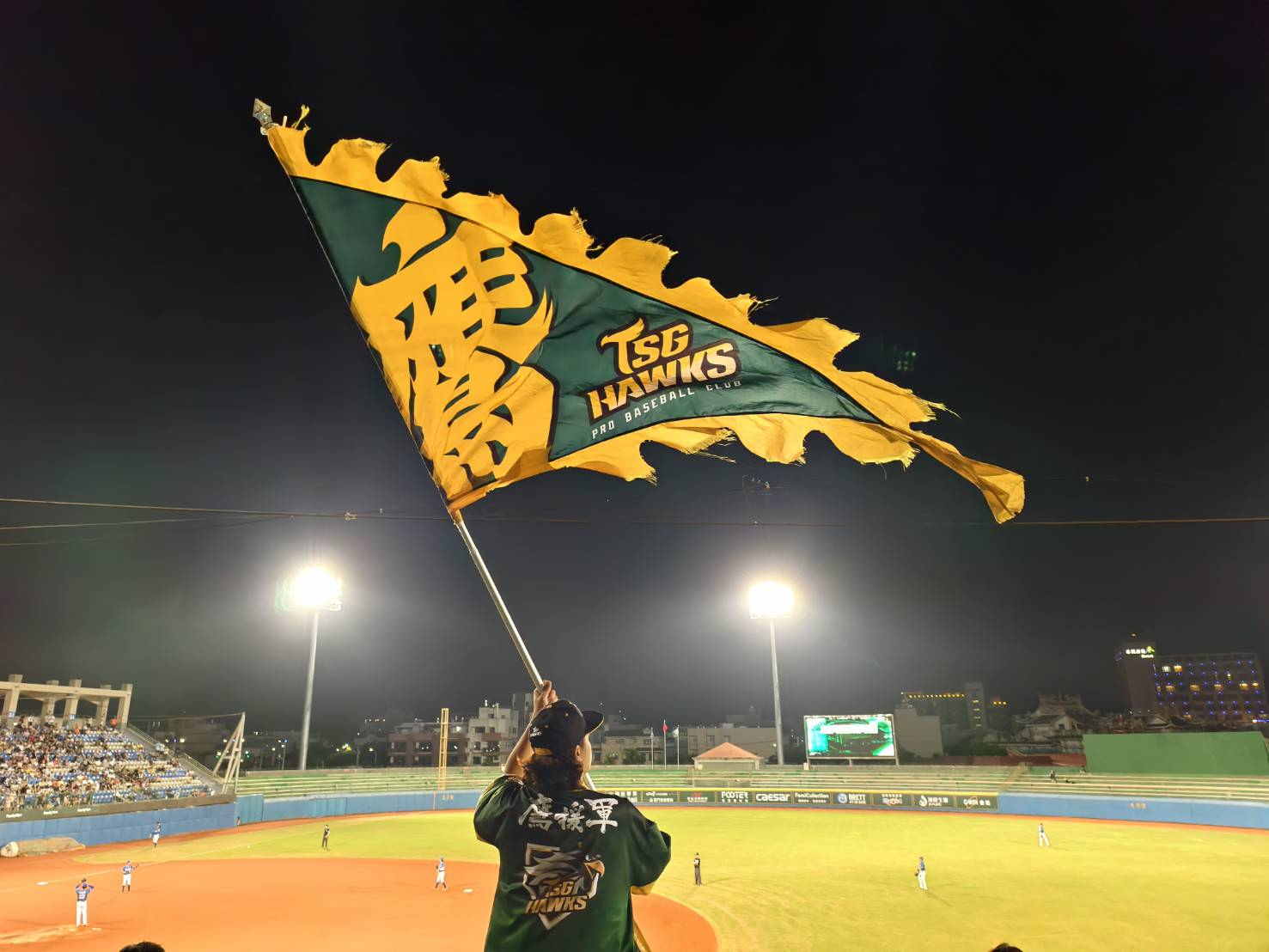 台鋼台東四連戰序幕 在地球迷熱情沸騰 台鋼首戰告捷 次戰惜敗悍將