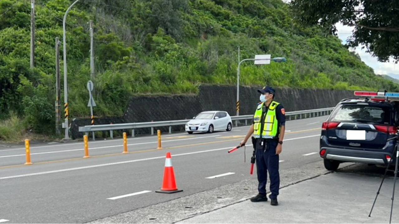 慢生活,安全行!臺東警強化交通執法,守護暑期道路安全