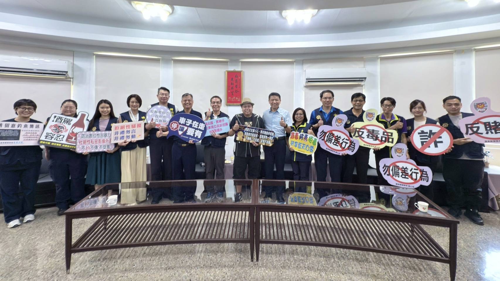 與局長有約—知名藝人「黑面」來開講 防詐、兒少保護及道安資訊不漏接