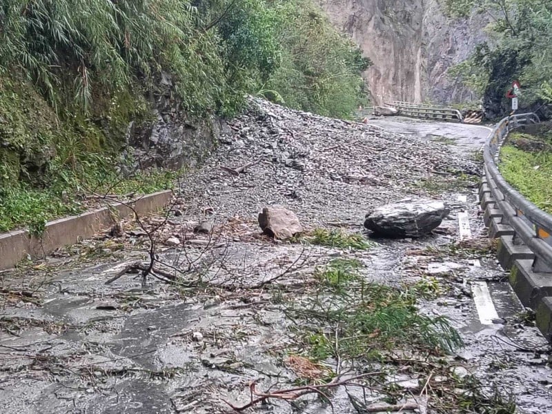 台20線向陽至初來災阻道路封閉