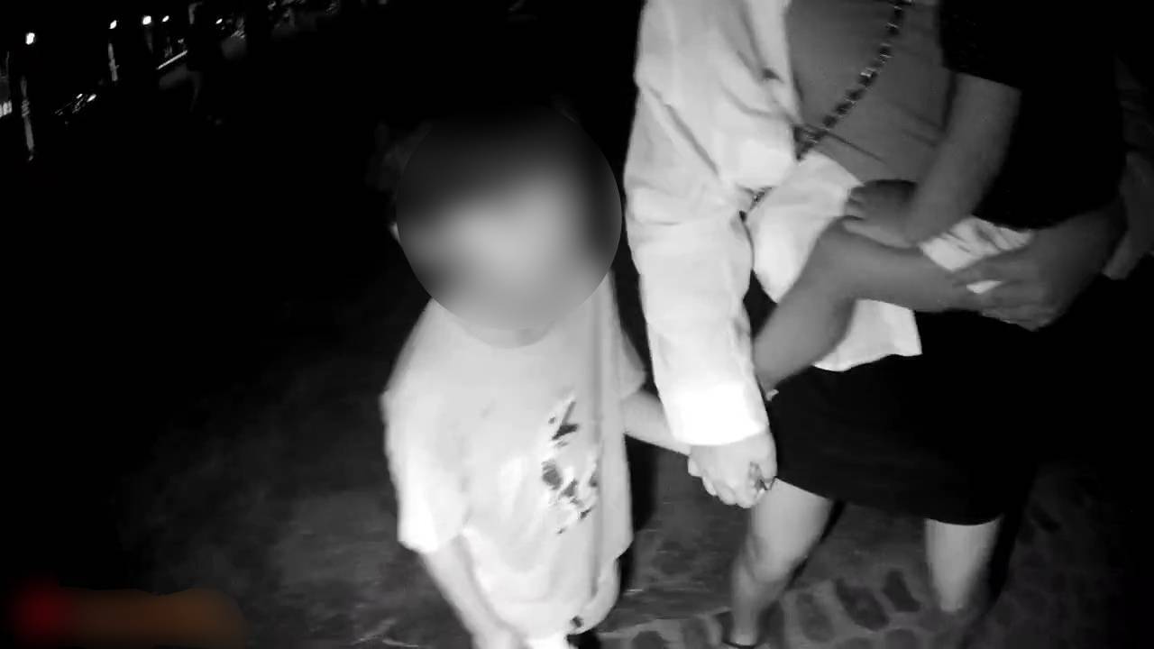 熱氣球嘉年華孩童迷途嚎啕大哭 鹿野警「大手牽小手」3分鐘重回母親懷抱