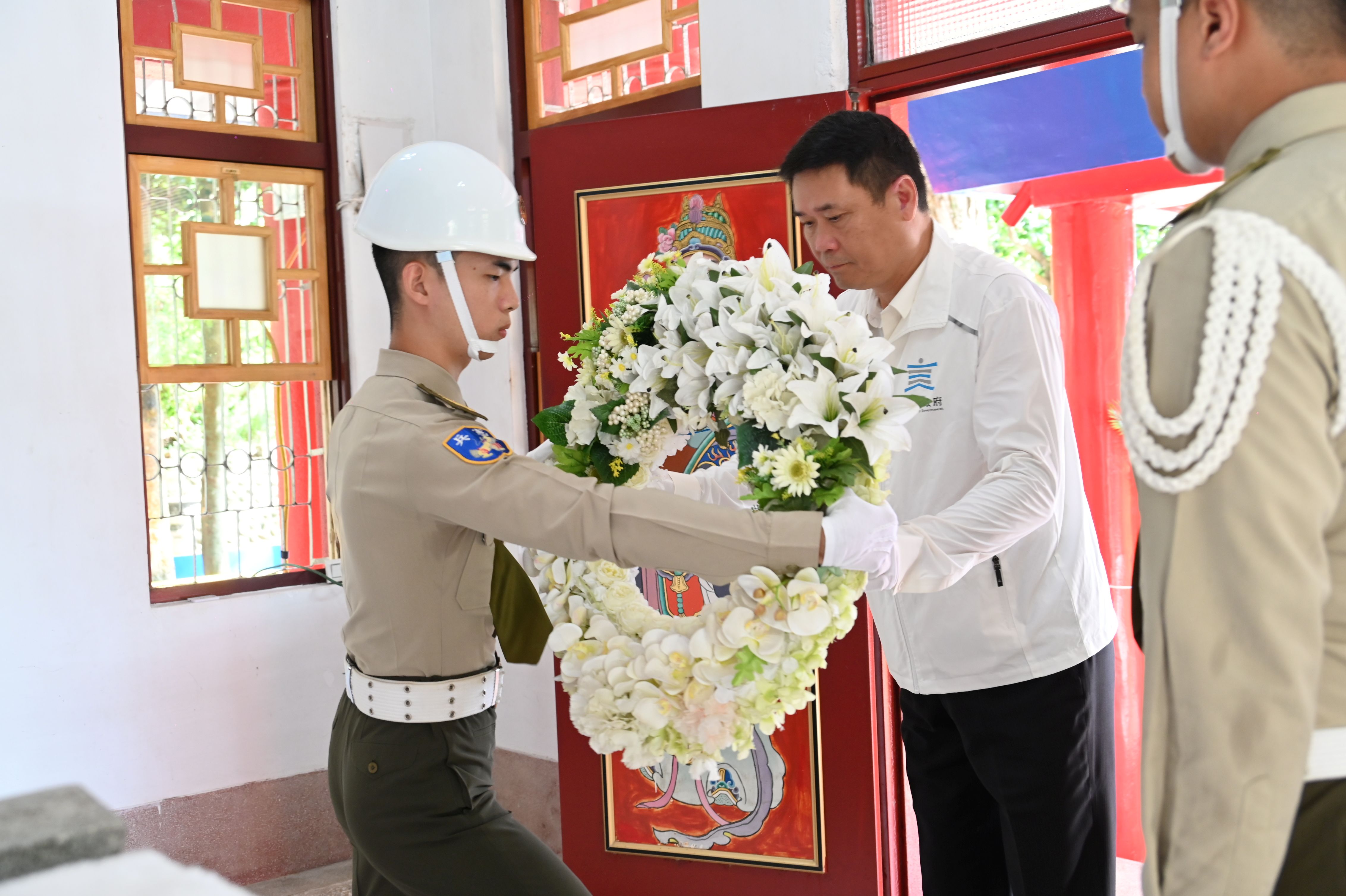 臺東縣114年忠烈祠及軍人公墓忠靈祠秋祭 縣府盧秘書長主祭 緬懷烈士奉獻精神