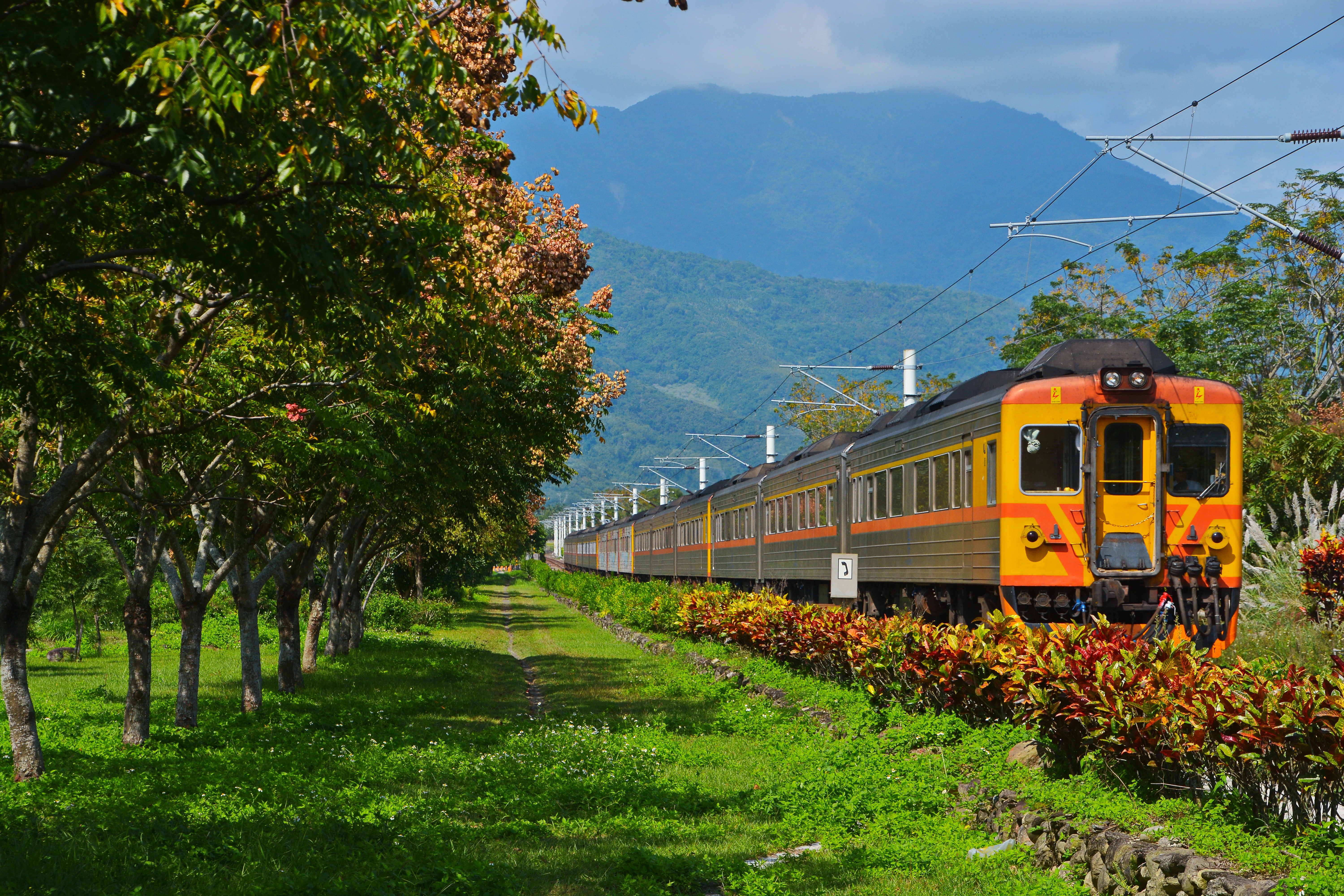 臺鐵今（22）日12時前全線列車正常行駛 颱風後續動態將滾動調整