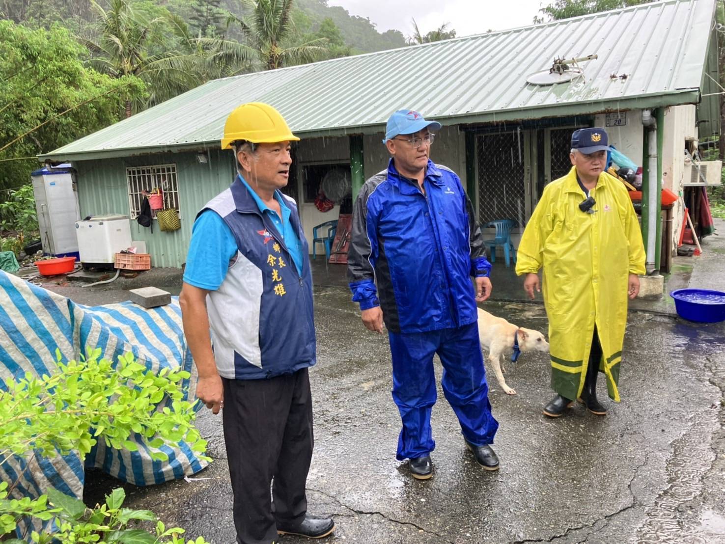 延平警協助延平鄉公所「預警性撤離」紅色土石流警戒區內住戶 守護村民安全