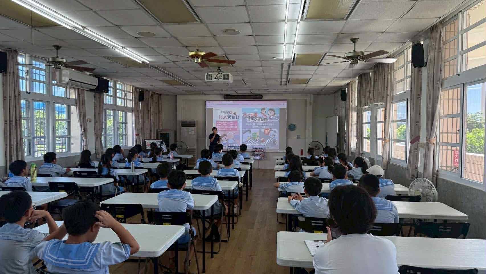 寶桑警走進校園宣導 交通安全沒煩惱