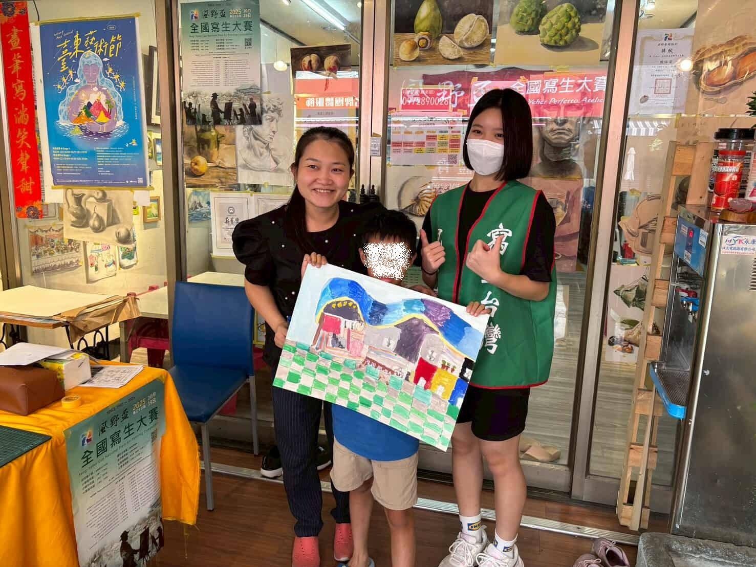 第33屆風野盃全國寫生大賽,台東場參與者不畏風雨創作