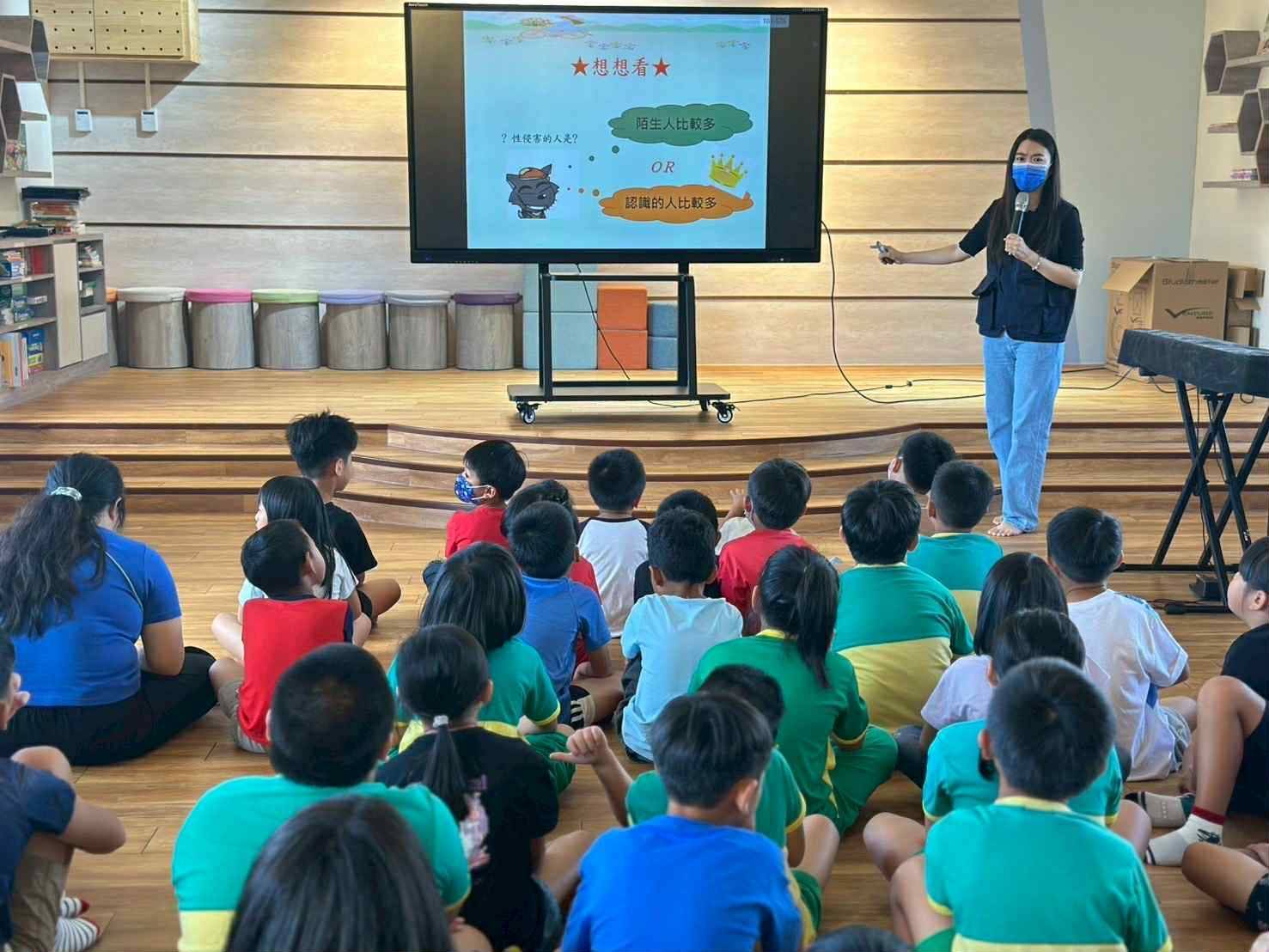 婦幼安全巡迴列車前進校園 大手牽小手一起守護校園