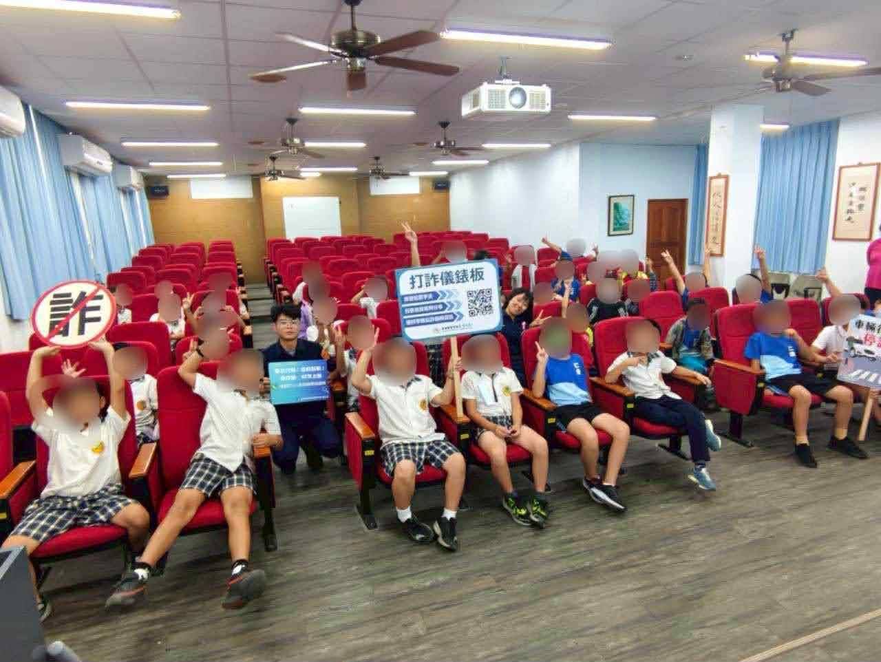 寶桑警入校園宣導交通與防詐　守護孩子上學路與網路安全