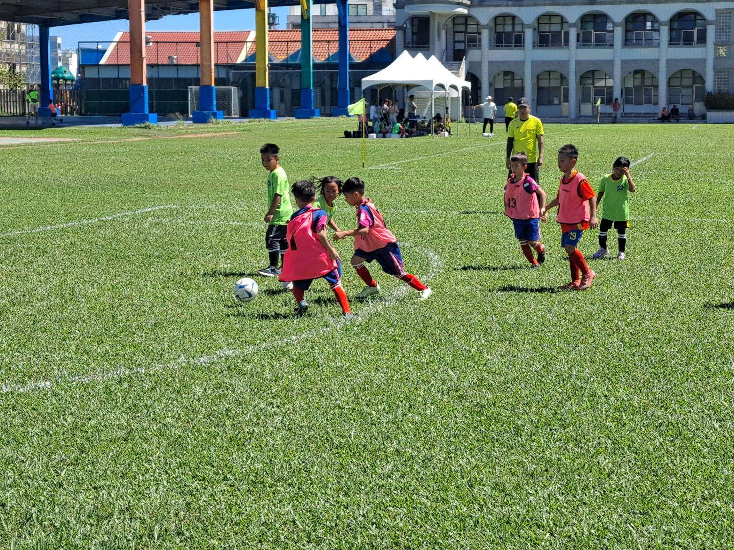 臺東縣縣長盃五人制足球錦標賽7日豐里國小登場　63隊568位選手競技足下功夫