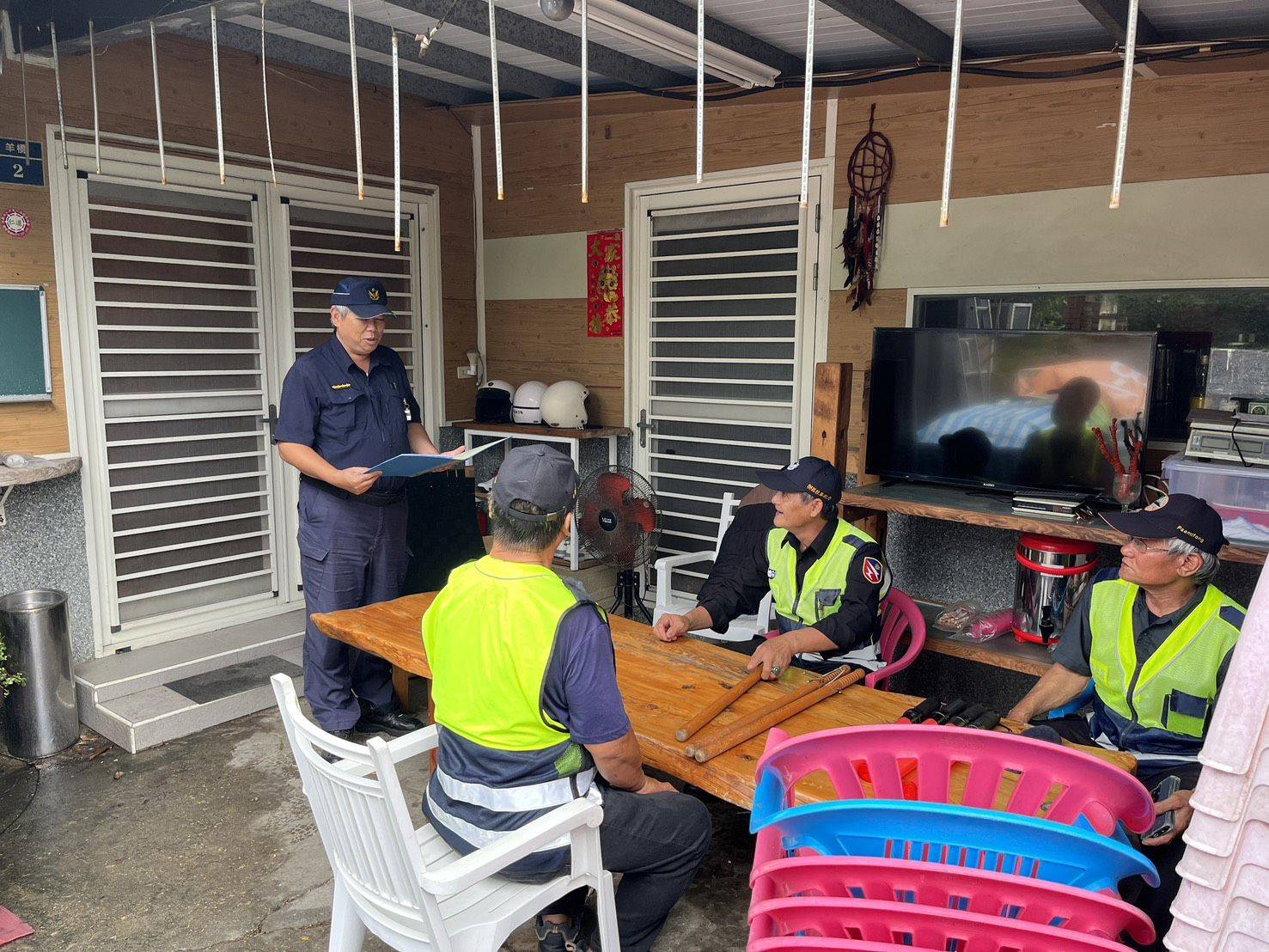 肚臍橙採收期開始　成功警察分局啟動護果勤務守護農民成果