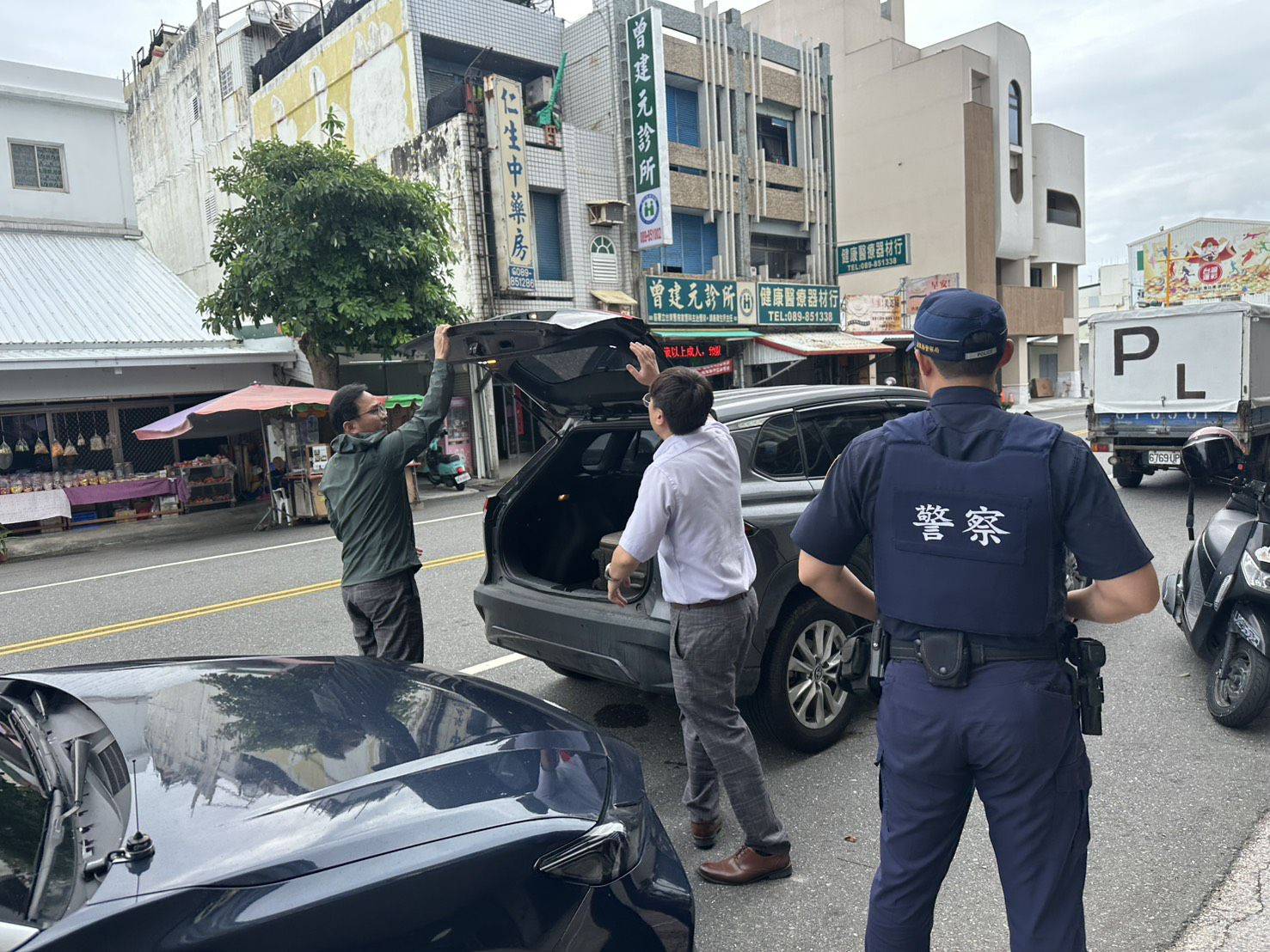 普發現金領取期　成功警察分局啟動護鈔勤務