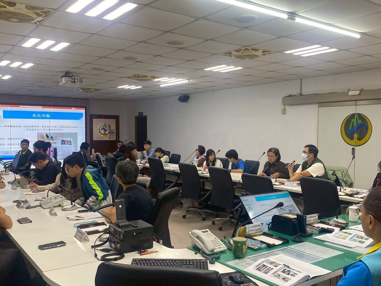 臺東縣政府少年輔導委員會與警察局少年警察隊聯合召開 114 年第 4 次委員會議