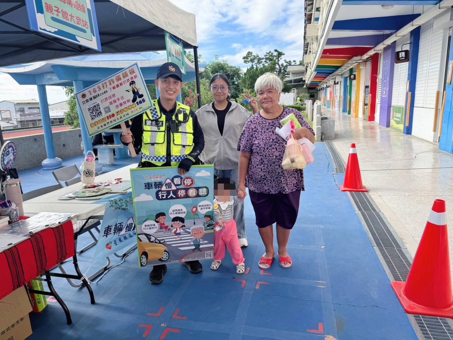 美和派出所把握校慶人潮　強化防詐與交通安全宣導守護全校師生