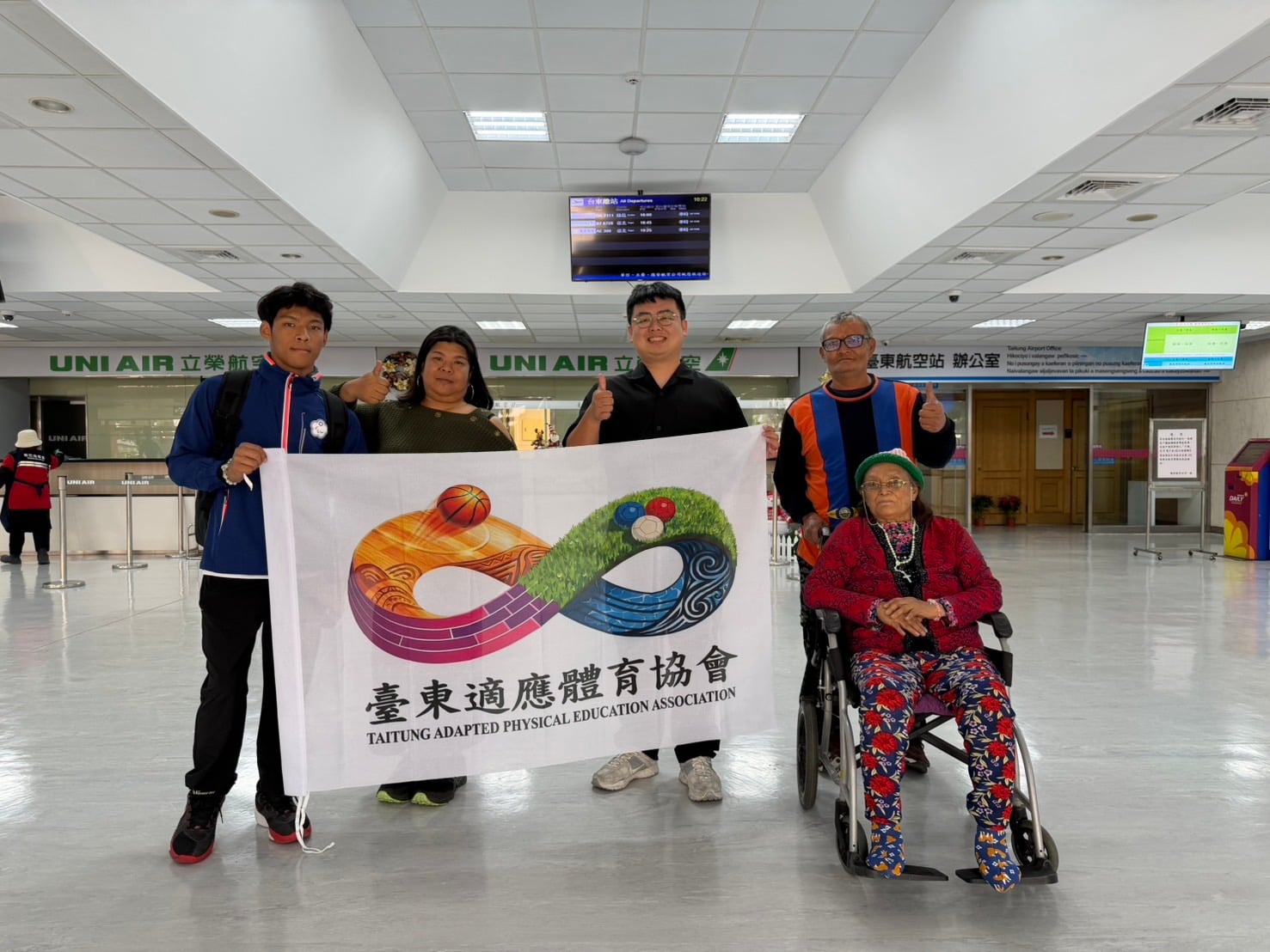 臺東之光！布農少年邱奇希亞帕青運勇奪一銀一銅 破兩項全國紀錄  克服異地訓練與機票波折 師生跨海連線共譜佳績