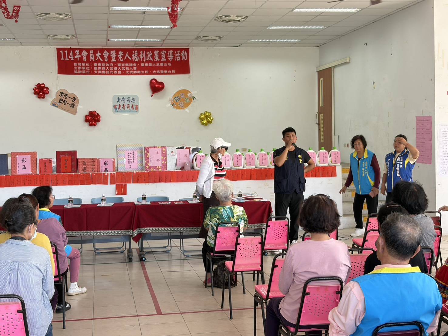 關懷長者安全，大武警察參與老人福利宣導強化反詐與交安觀念