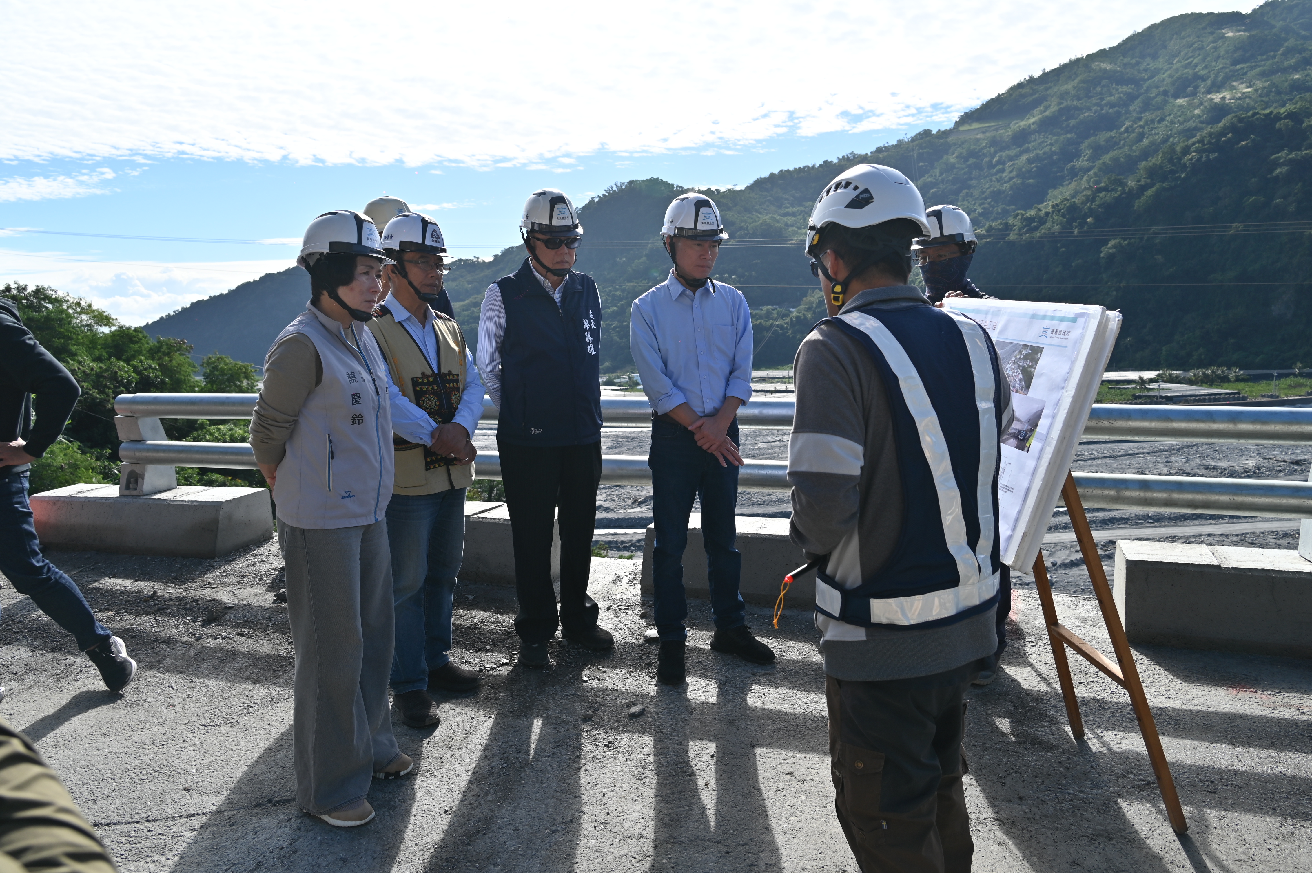視察南迴災後復建 饒慶鈴：5.13億全縣6河川疏濬經費到位 維護鄉親用路與河防安全