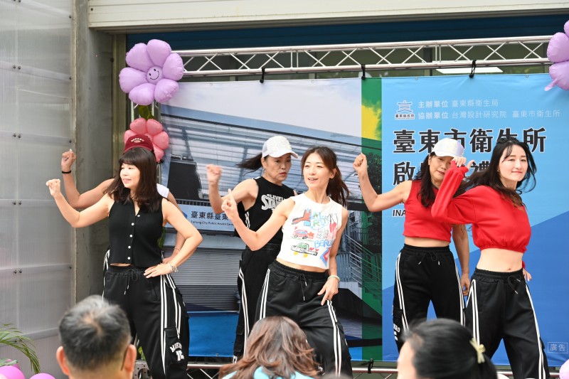 饒慶鈴宣布加碼最高6萬助孕補助