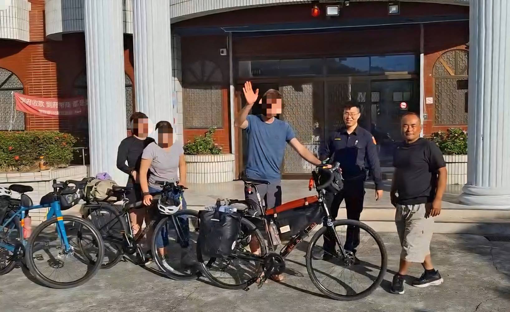 落實駐地安全 傳遞臺灣人情溫度 延平警暖助環臺外籍客