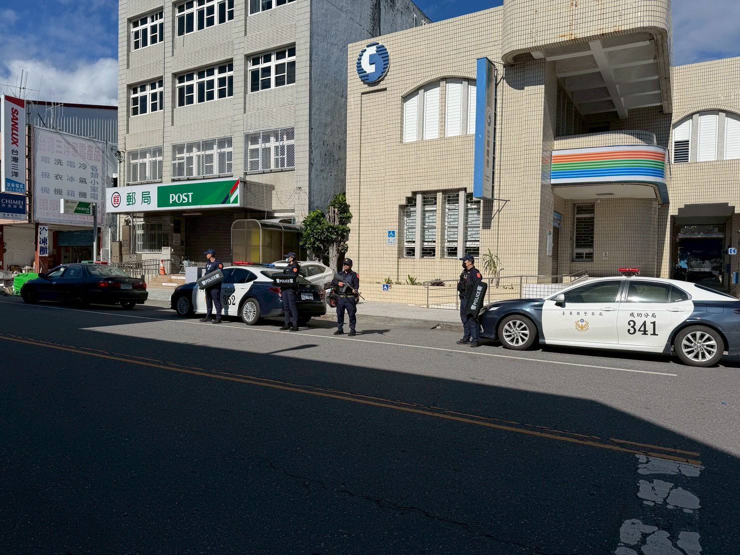 成功分局因應臺北捷運隨機攻擊事件提升公共安全防護 展現警察維護治安決心