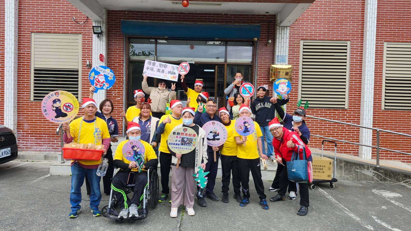 白永恩基金會耶誕報佳音，走進太麻里所送祝福