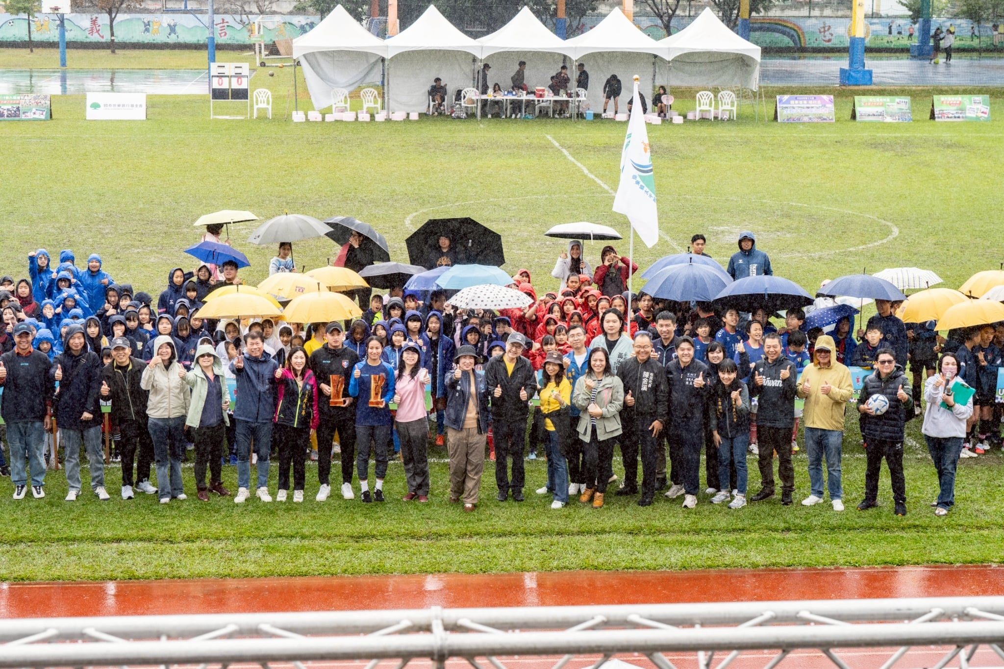 「地表最強小學足球賽」在台東開踢 旭村盃吸引600名小將與日隊同場競技