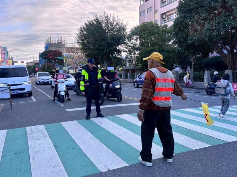 結業式護童勤務不缺席　提醒校園周邊減速慢行