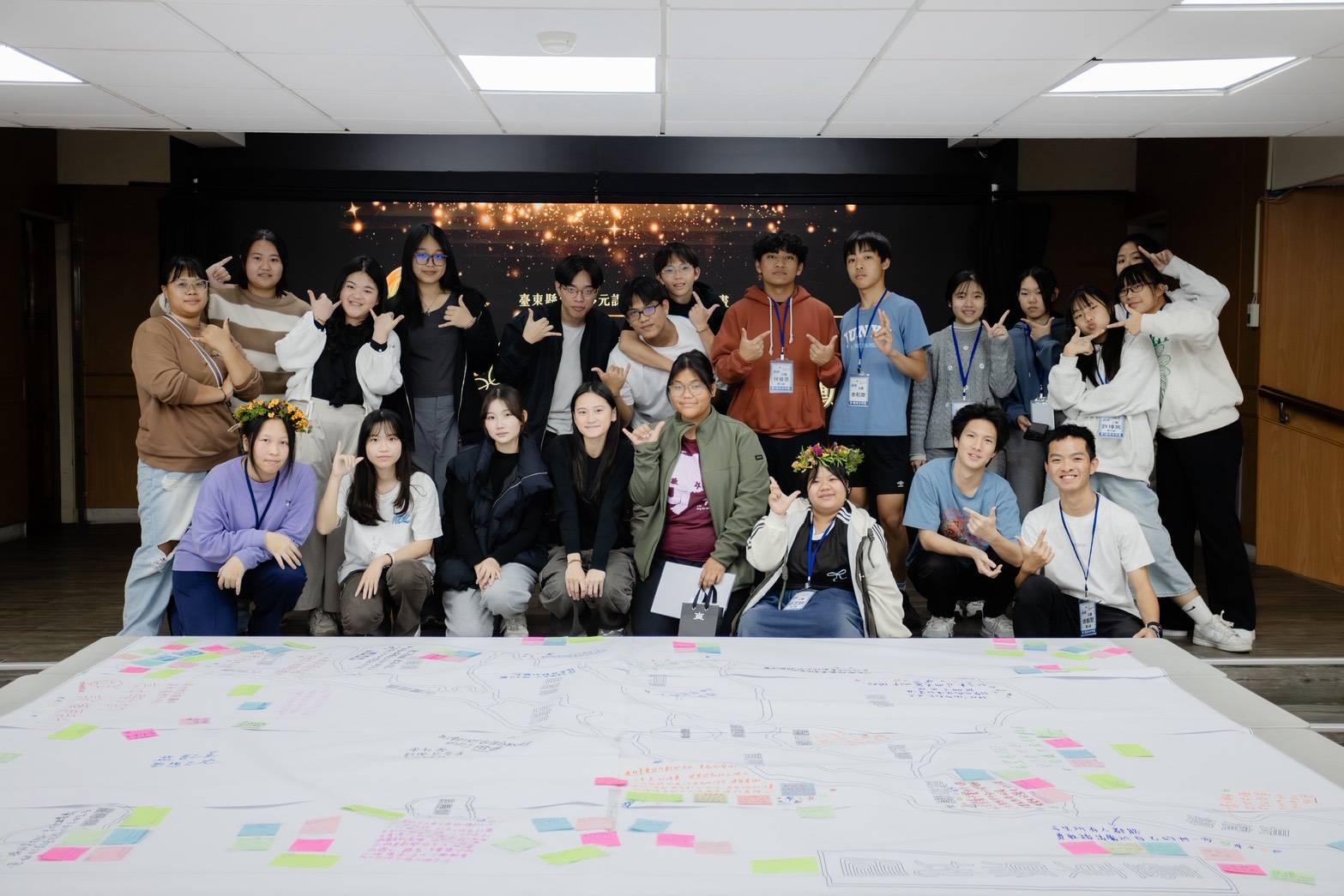 新舊兒少代表交棒青春接力，象徵公共責任延續世代傳承　