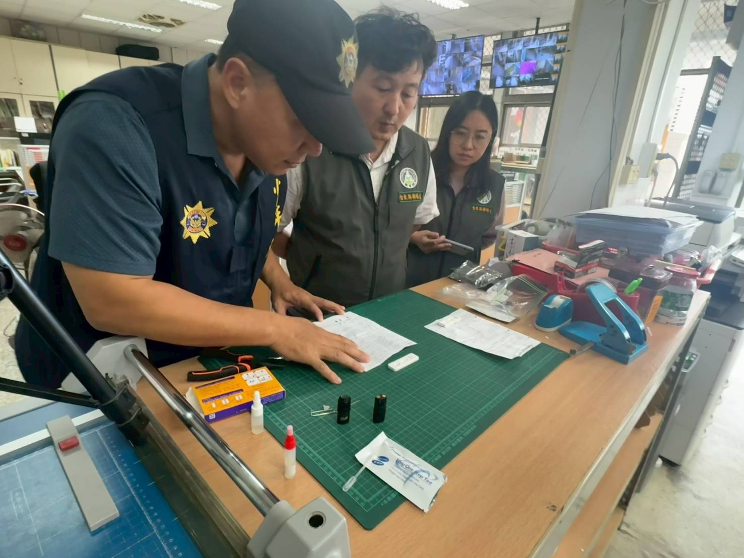 警察局少年警察隊深入校園　辦理毒品檢測並強化教職員警覺