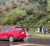 台9線南迴公路轎車撞橋墩翻落20米山谷　40歲駕駛命危送醫搶救