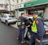 初鹿警執行金融機構防搶演練　強化通報應變守護財產安全