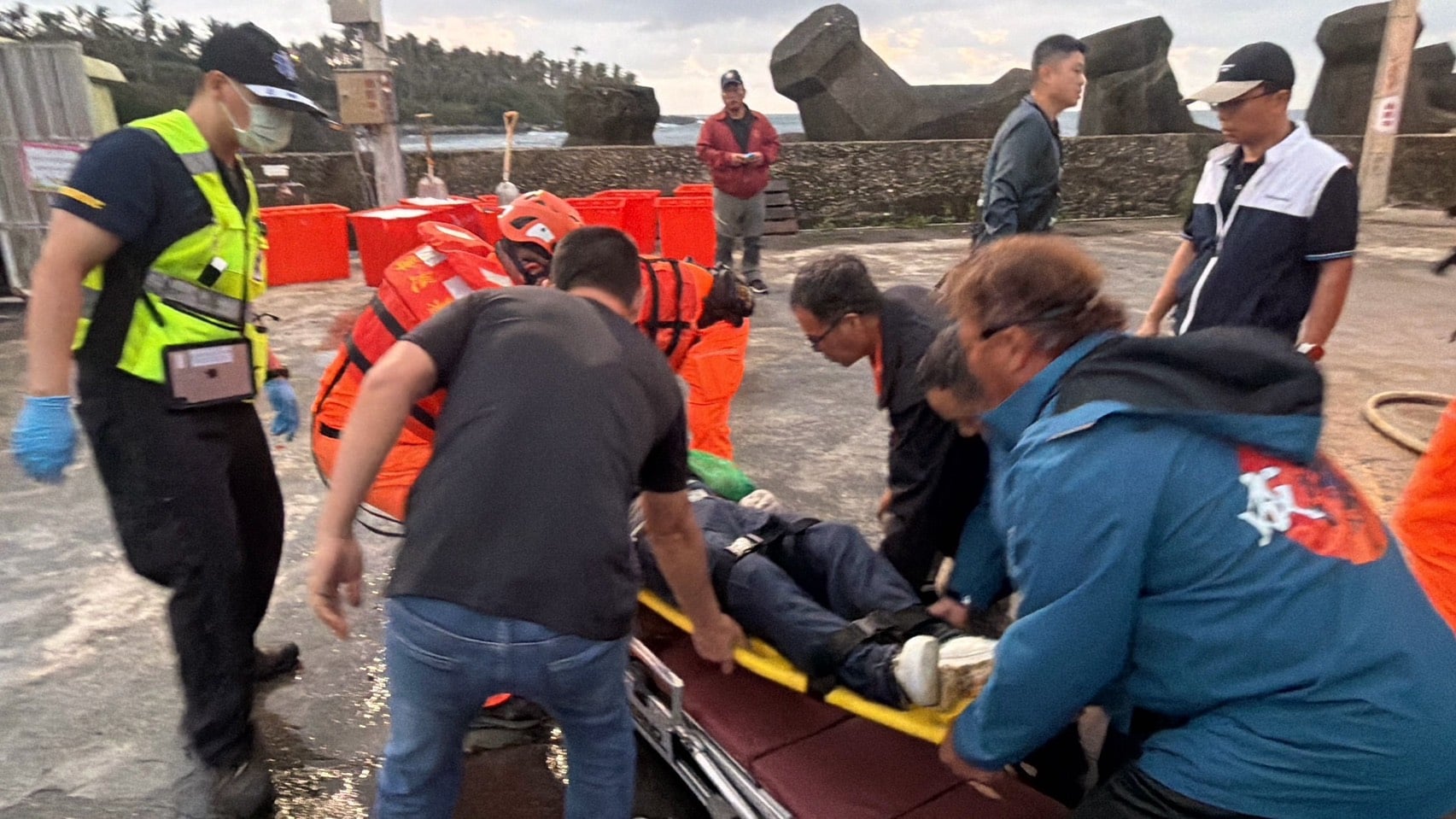 成功鎮三仙台海域溺水事件　男性被救起已明顯死亡