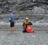 大年初二救援不打烊！科技空拍秒定位 消防展「攻擊式」水域戰技解救溯溪客 