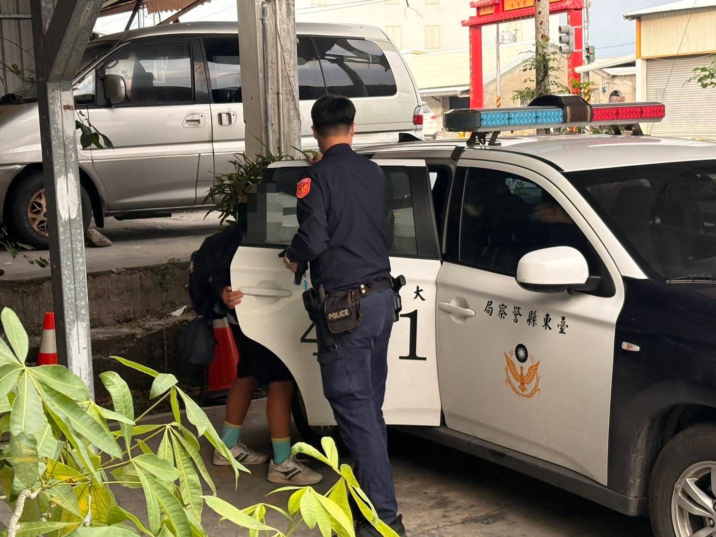 天色漸暗心慌求助，美和警察主動護送學生返家獲家長感謝