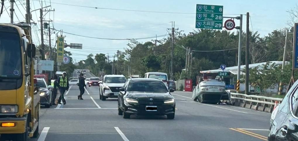 快訊》台9線347KM處有車輛翻覆事故