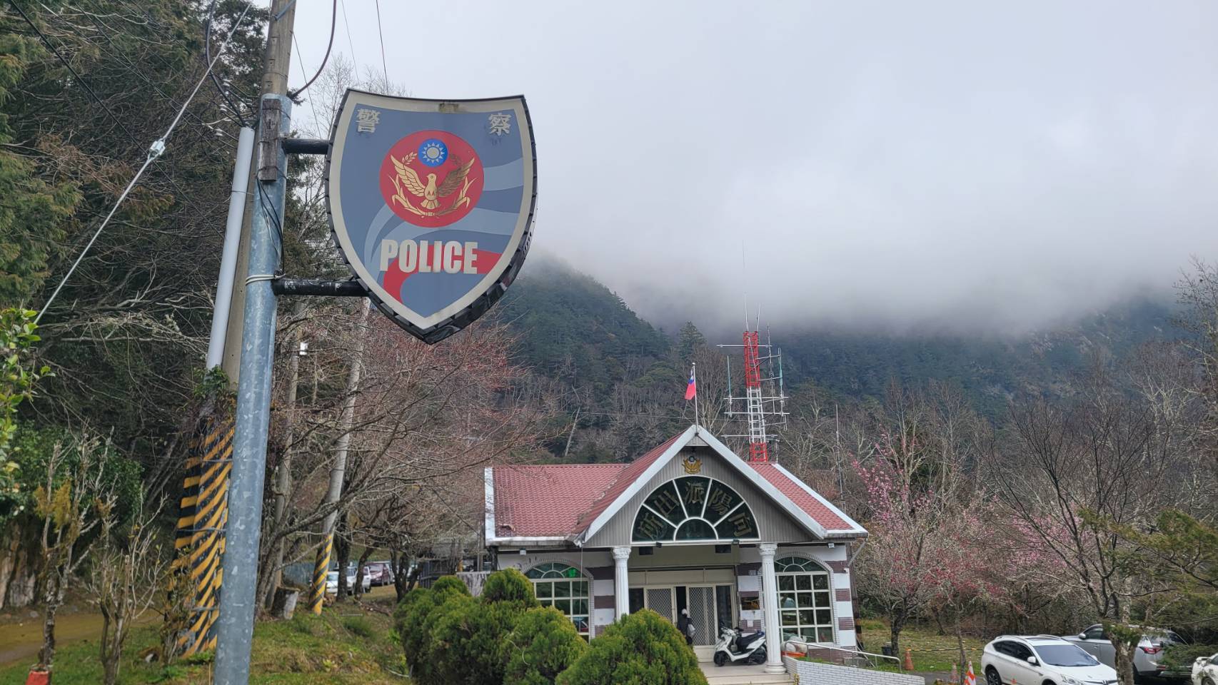 春節南橫湧車潮！關山警察加強交通疏導與違規取締 維護道路順暢及安全