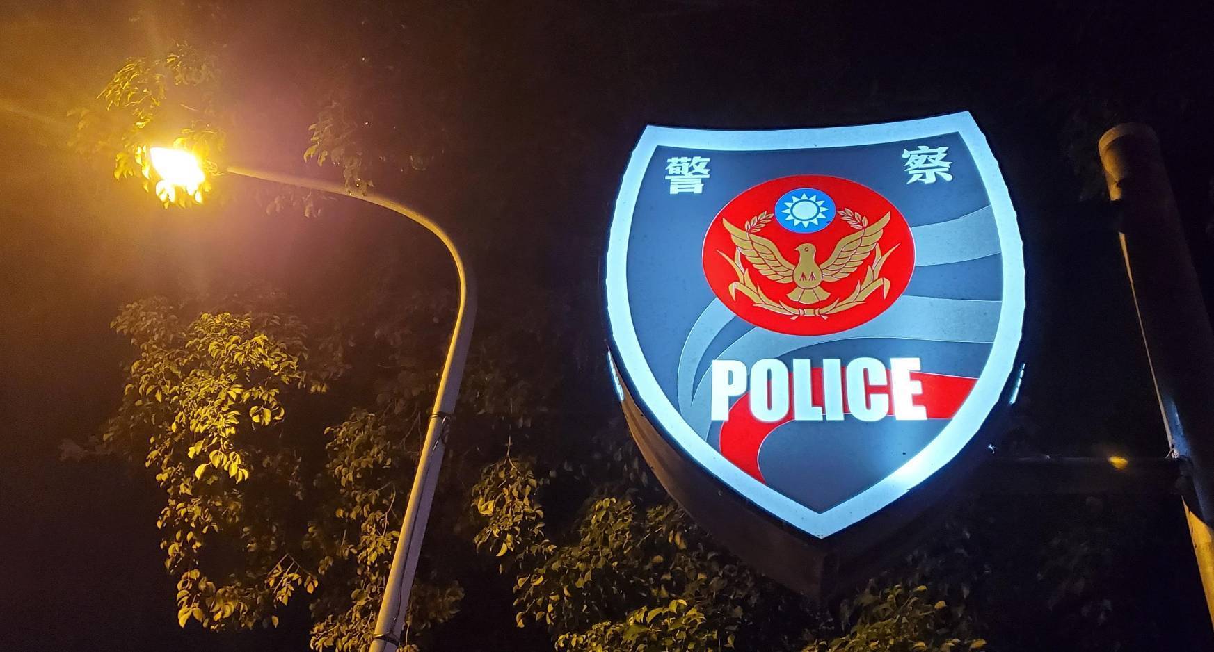 夜色裡的一盞明燈 鹿野警察為德籍環島單車客找到安心落腳處