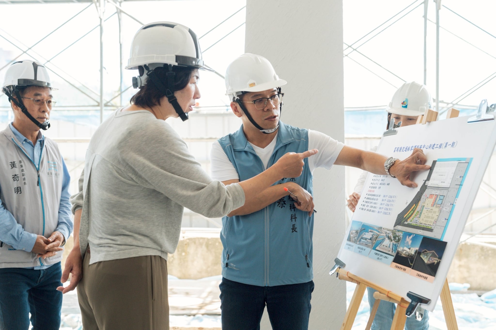 預計暑假前營運 ! 饒慶鈴視察「富岡港客運中心」工程　 