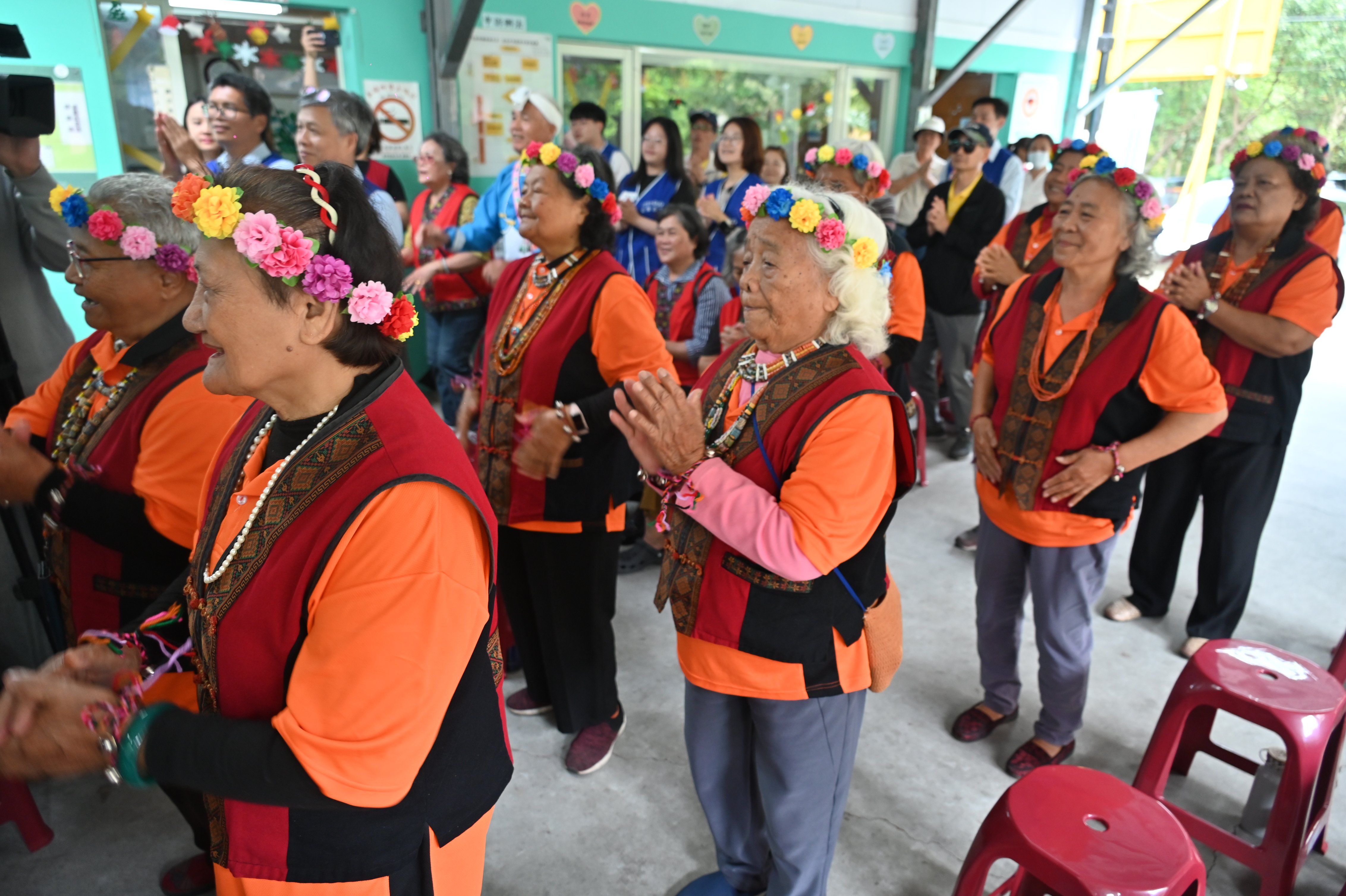 AI彩繪臺東真善美 ! 饒慶鈴：長輩展現精彩數位體驗