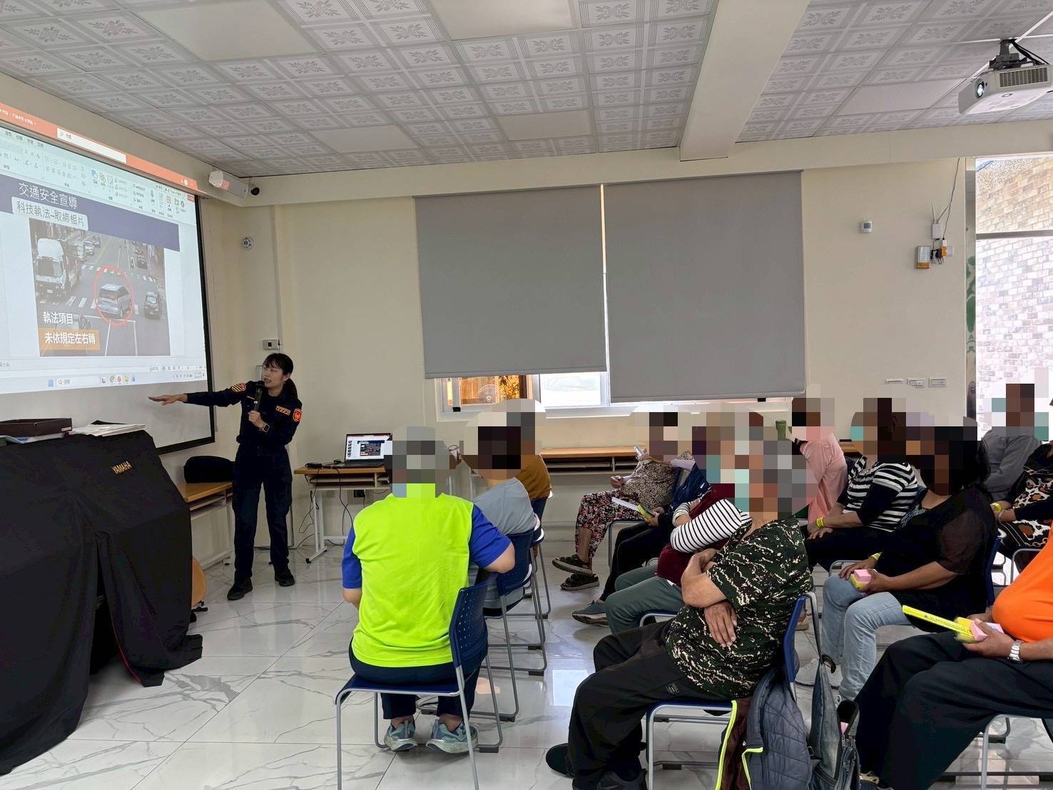 警察局交通警察隊走進太平文健站　守護長者安全路