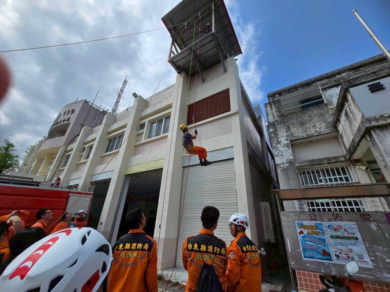 關山消防大隊辦理消防救助人員複訓 提升救災能力